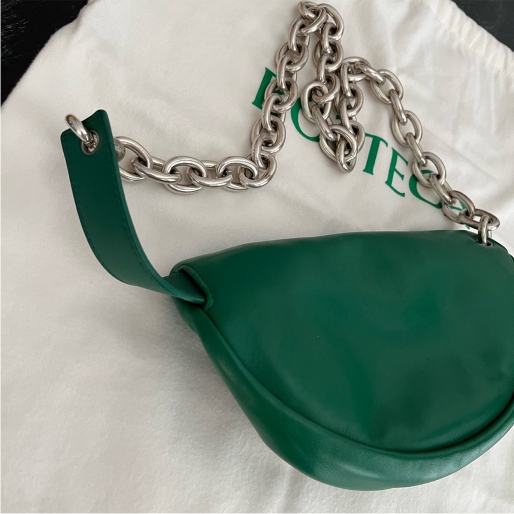 Bottega Veneta Leather Chain
Pouch Belt Bag - Picture 8 of 16